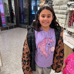 Meet your Posher, Farah